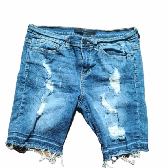 Harper Pants - Harper distressed raw hem bermuda jean shorts size 30